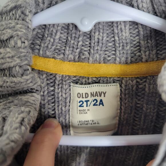 Old Navy Gray Zip-Front Sweater 2T - Picture 4 of 5